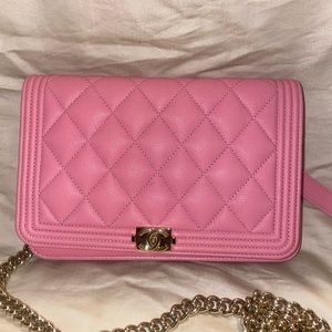 This is brand new Chanel clutch chain bag in light pink never worn
